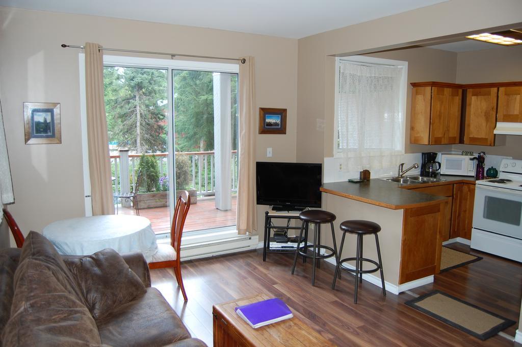 Belle Neige Suites: וויסטלר מראה חיצוני תמונה